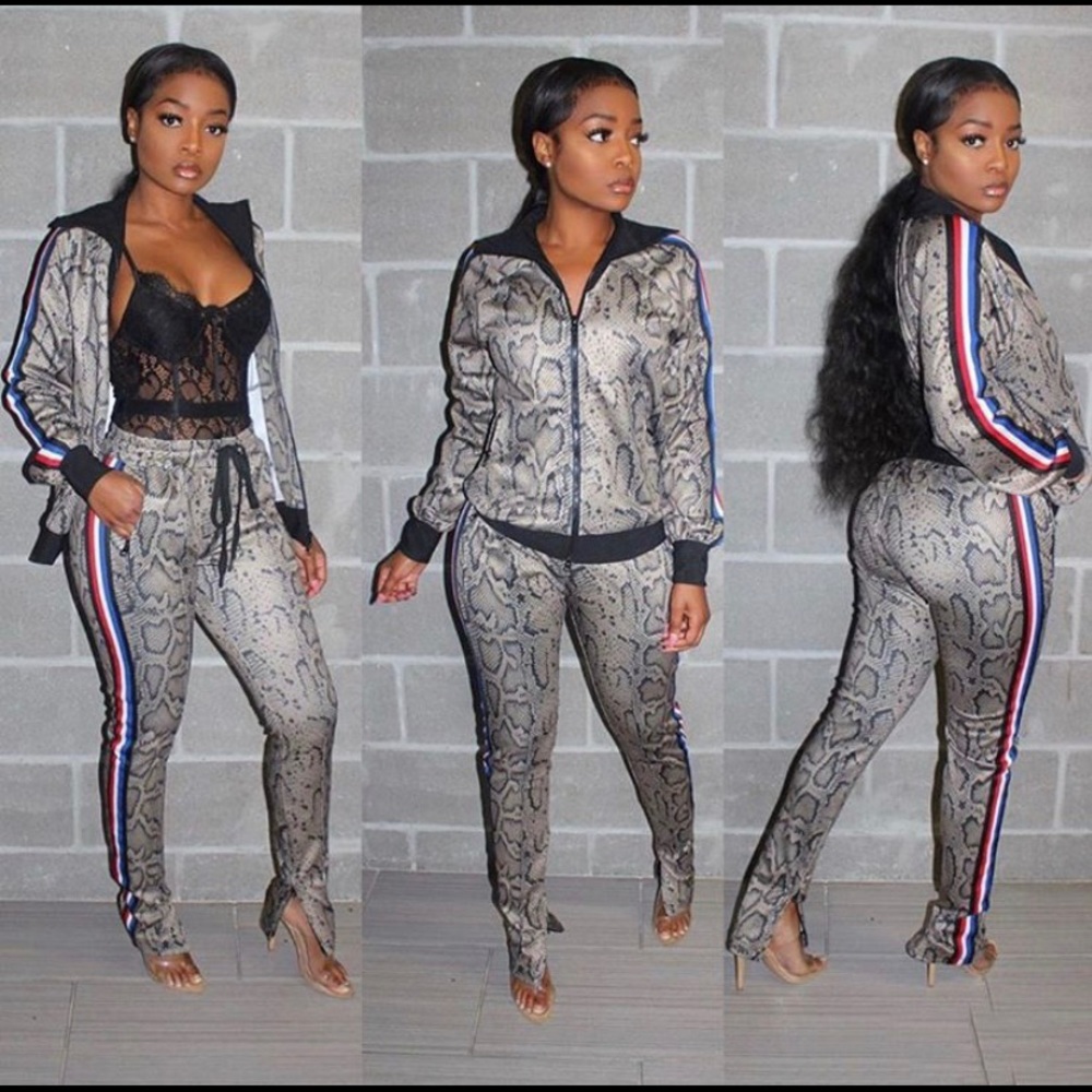 Vogue sweater pants set